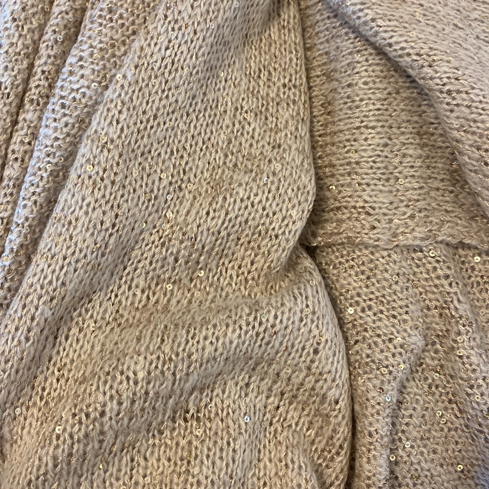 Sweeter shawl - Picture 2 of 3